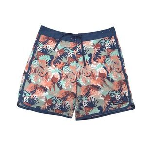 Patagonia Men's Scallop Hem Stretch Wavefarer Boardshorts‎ size 34